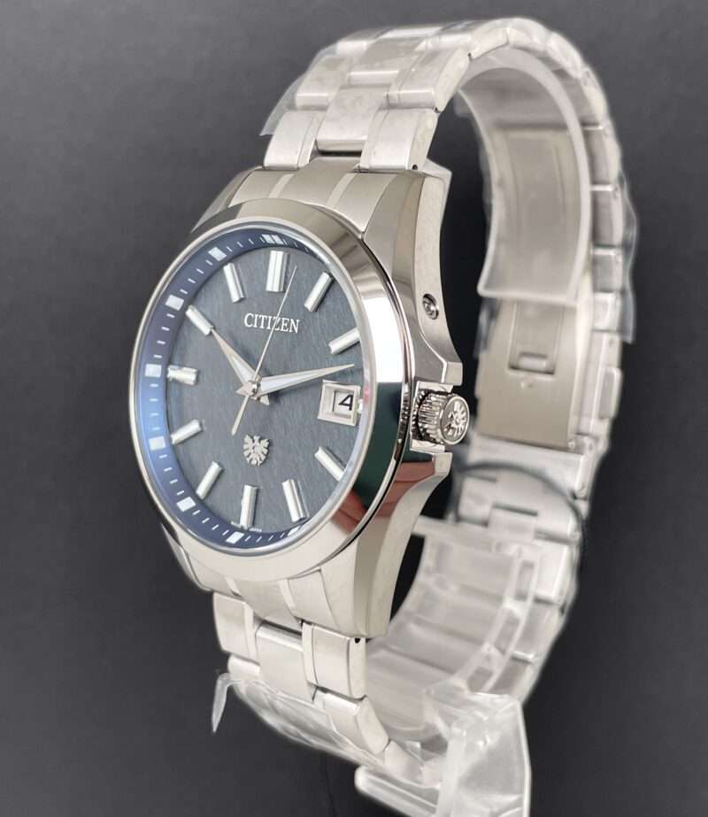 Citizen The Citizen AQ4091-56M Super Titanium / Hand-dyed Indigo Washi Paper Dial – Bild 5