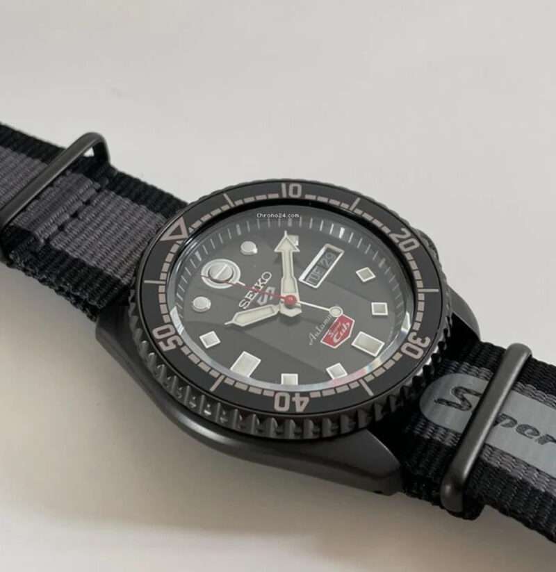 Seiko 5 Sports Honda Super Cub Limited Edition 5.000St. SRPJ75K1 – Bild 3