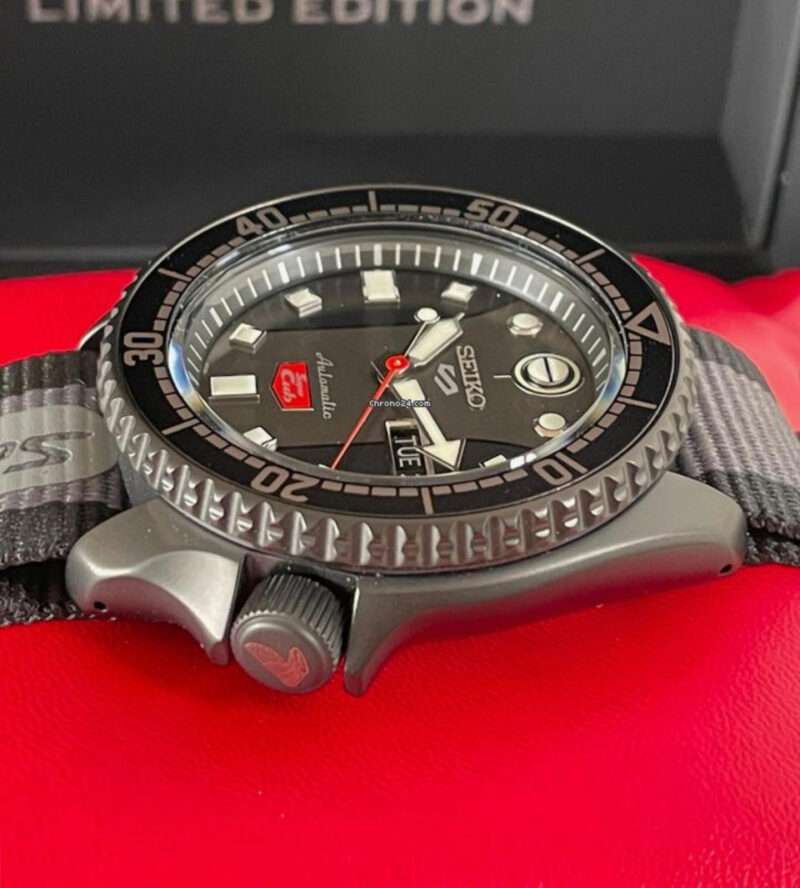 Seiko 5 Sports Honda Super Cub Limited Edition 5.000St. SRPJ75K1 – Bild 5