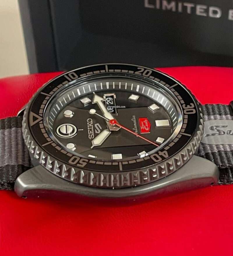 Seiko 5 Sports Honda Super Cub Limited Edition 5.000St. SRPJ75K1 – Bild 6