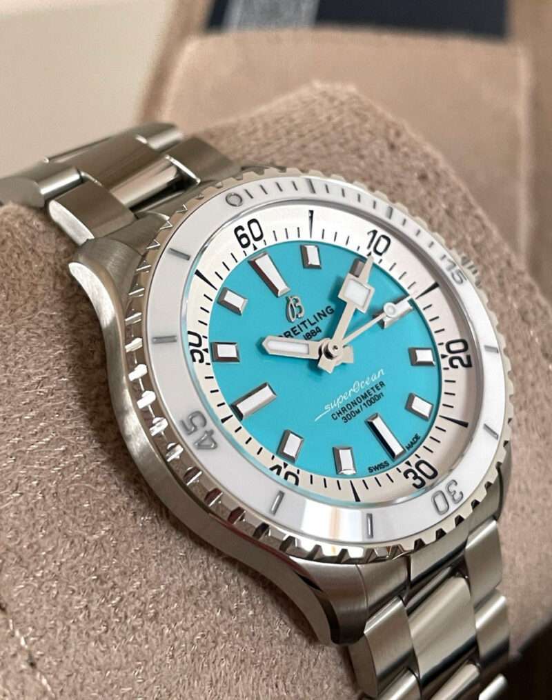 Breitling Superocean 36 Automatic Tiffany Dial - A17377211C1A1 – Bild 4