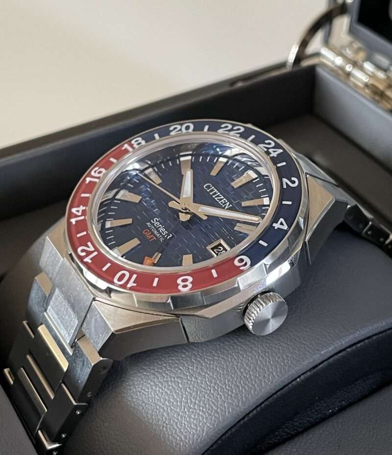 Citizen Series 8 GMT "Pepsi" - NB6030-59L – Bild 4