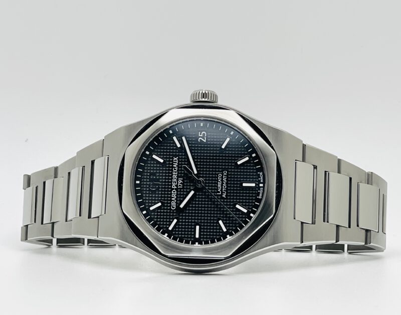 Girard Perregaux Laureato 42mm - 81010-11-634-11A - Full Set aus 07/2023 – Bild 2