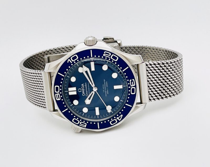Omega Seamaster Diver 300M James Bond 007 60th Anniversary - Full Set aus 04/2024 – Bild 3