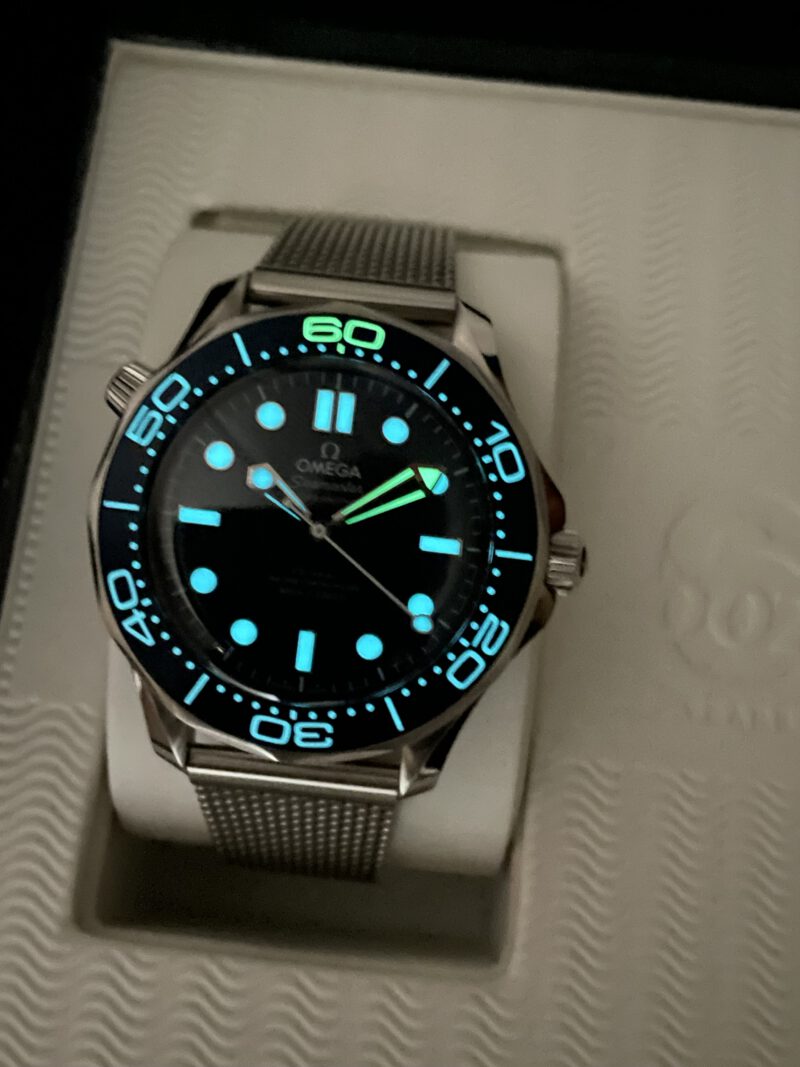 Omega Seamaster Diver 300M James Bond 007 60th Anniversary - Full Set aus 04/2024 – Bild 7