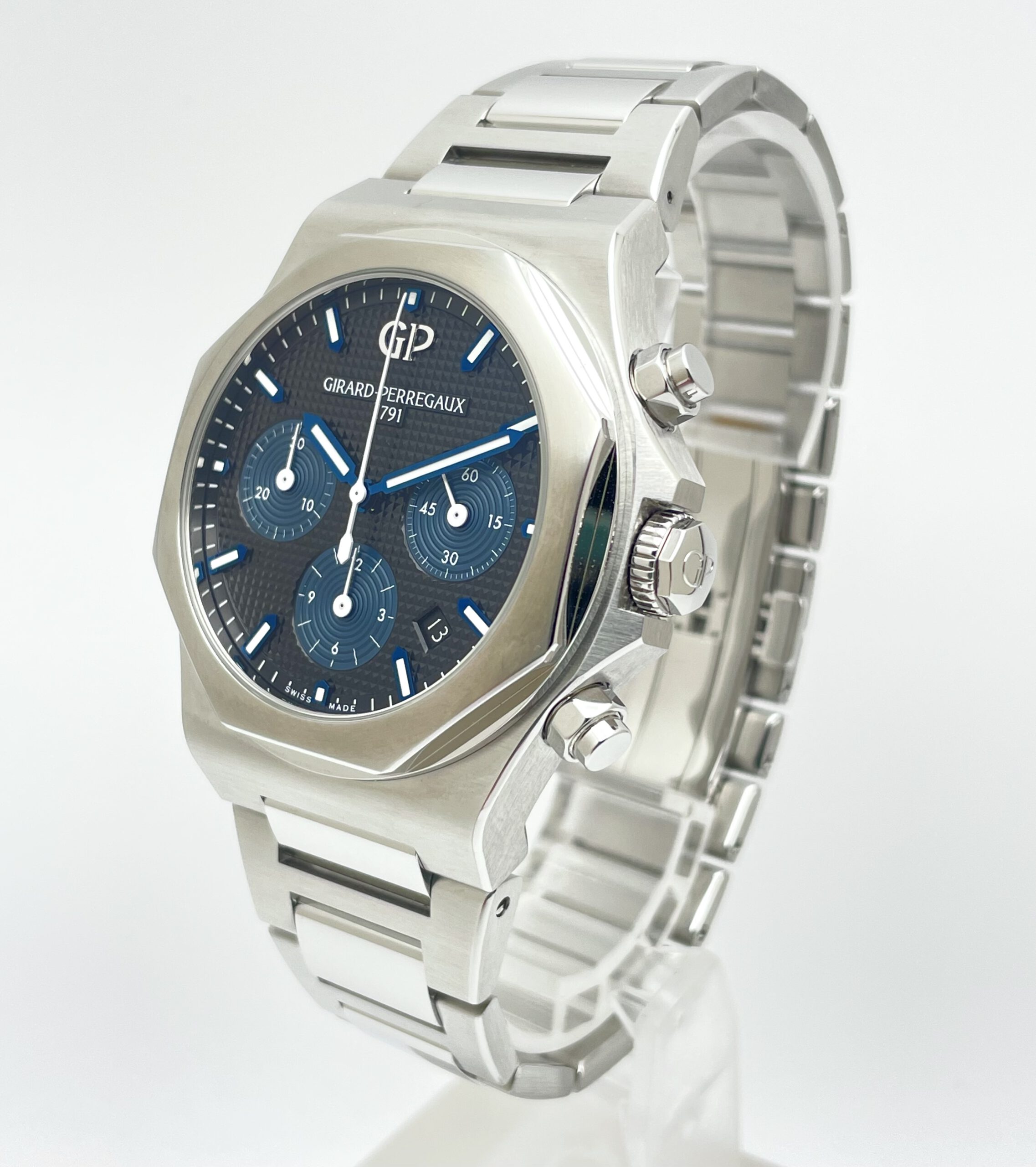 Girard Perregaux Laureato Chronograph 42mm Full Set aus 10/2023 - 81020-11-631-11A - Garantie bis 10/28 - UVP 19.600€ – Bild 4