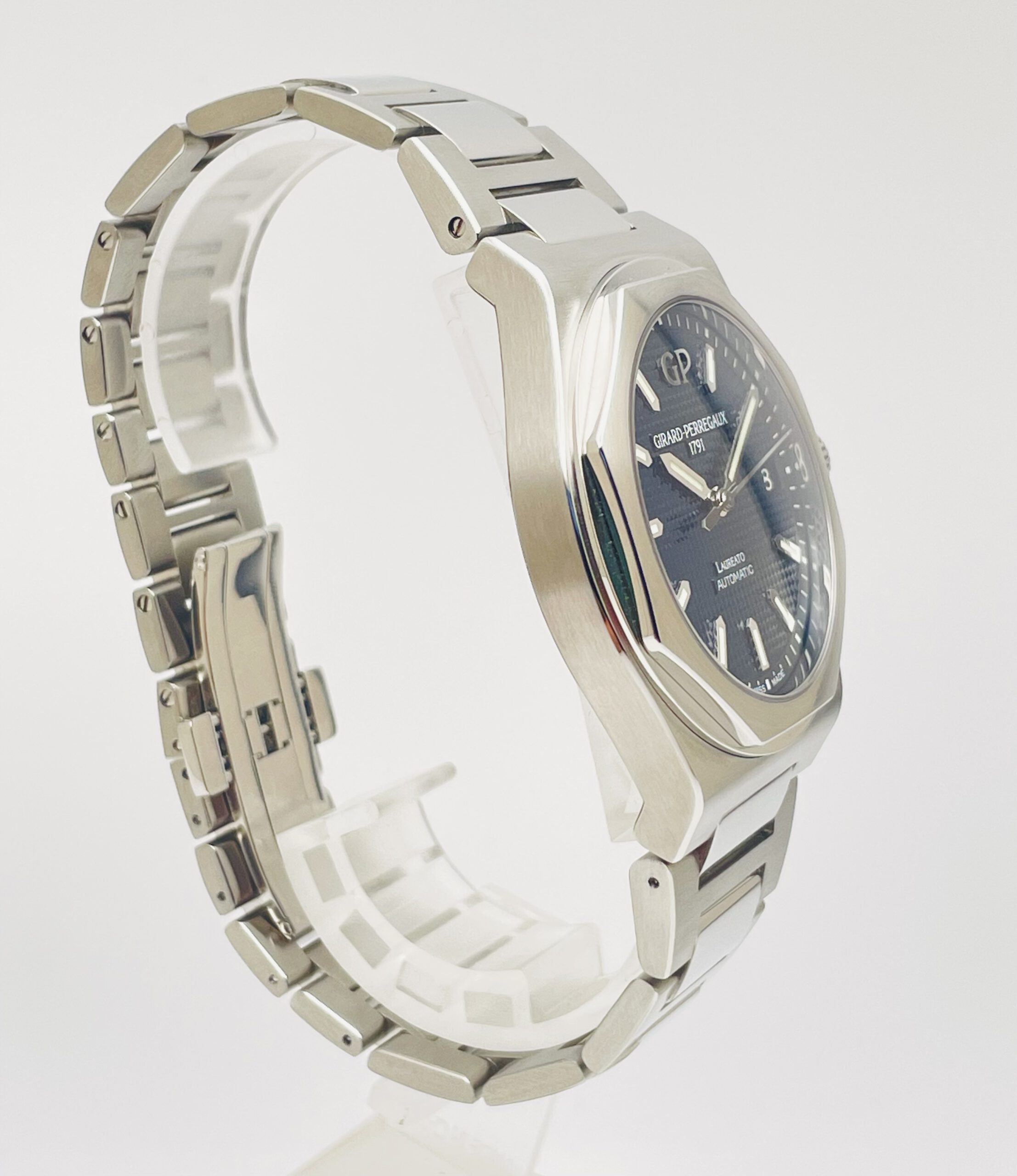 Girard Perregaux Laureato 42mm - 81010-11-431-11A - Full Set aus 04/2023 - Garantie bis 04/2028 – Bild 5