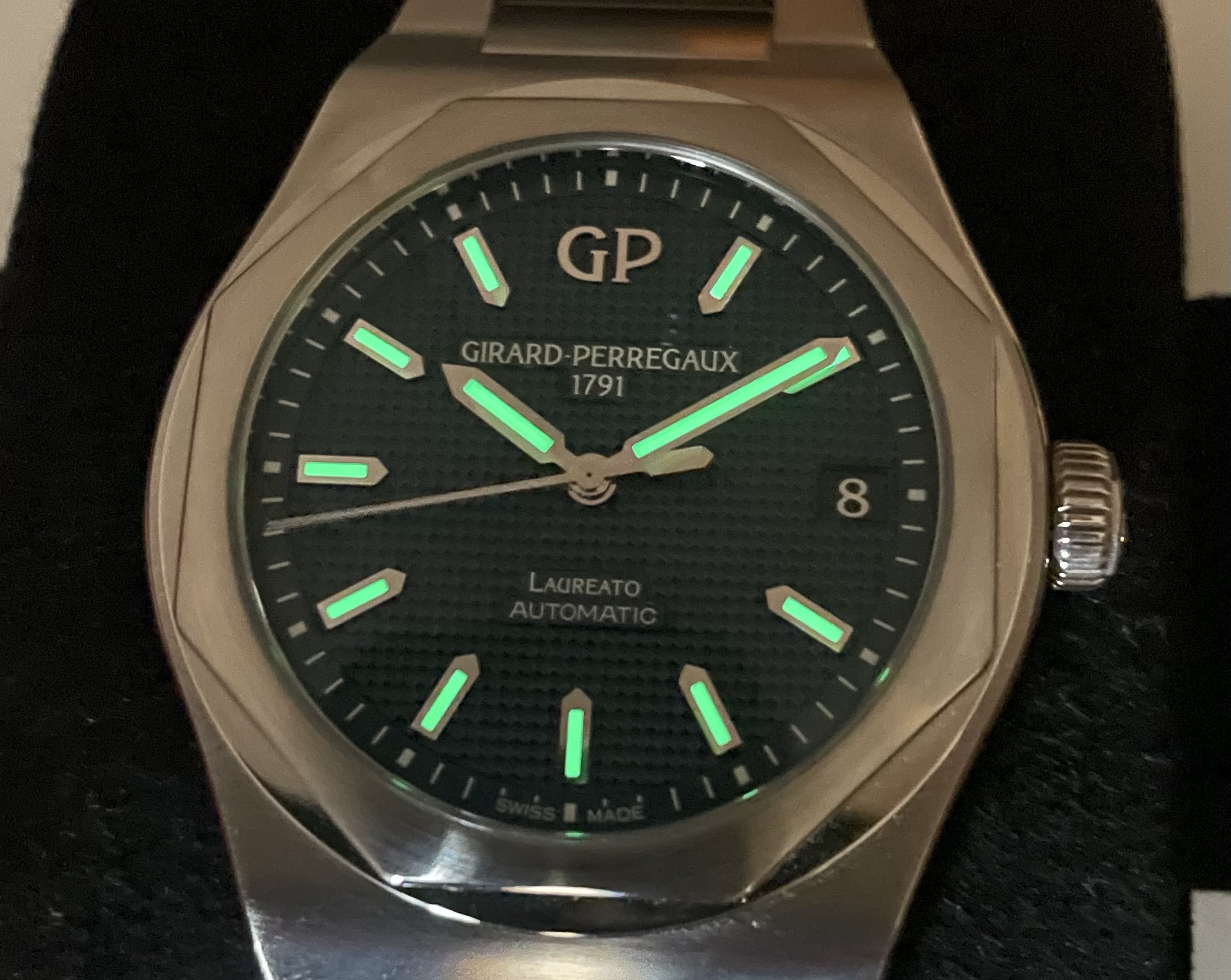 Girard Perregaux Laureato 42mm - 81010-11-431-11A - Full Set aus 04/2023 - Garantie bis 04/2028 – Bild 8