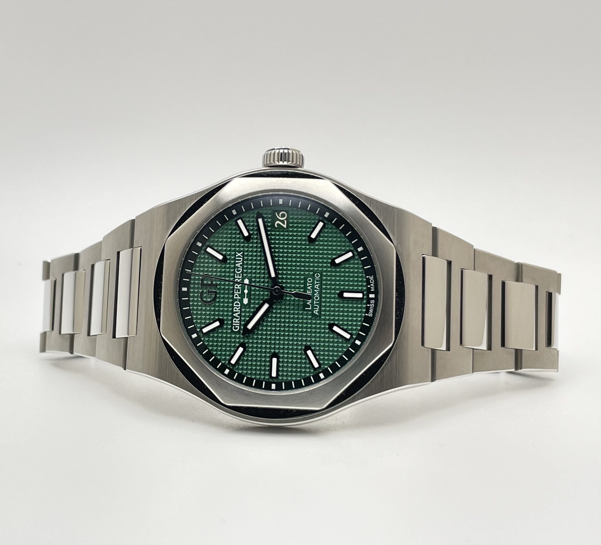 Girard Perregaux Laureato 42mm - 81010-11-3153-1CM - Full Set aus 12/2022 – Bild 2