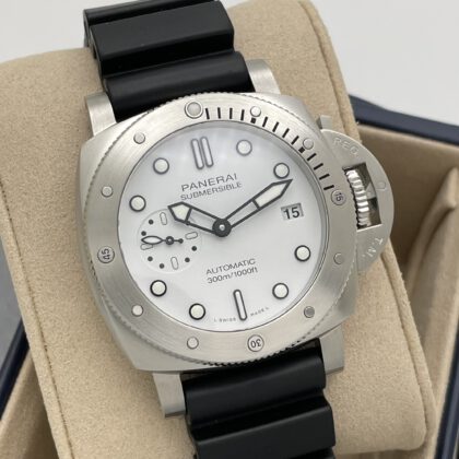 Panerai Submersible Bianco - 42mm - PAM02223 - Full Set aus 05/2024 - 2. Band ungetragen