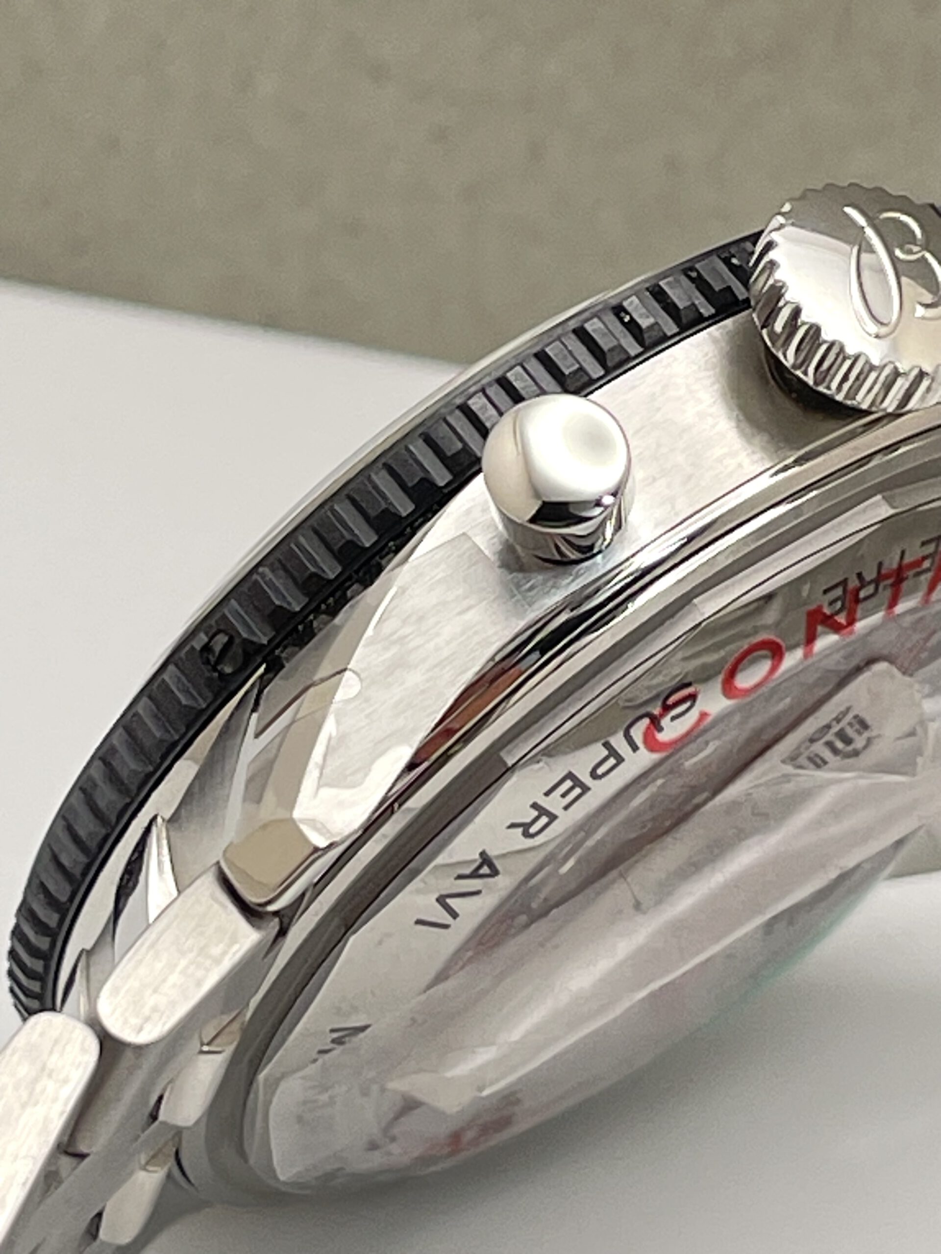 Breitling Super Avi B04 Chronograph GMT 46 Mosquito - YB04451A1B1A1 - ungetragen/verklebt – Bild 6